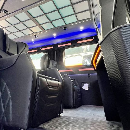 豪華保母車 Volkswagen Crafter 2022 內裝