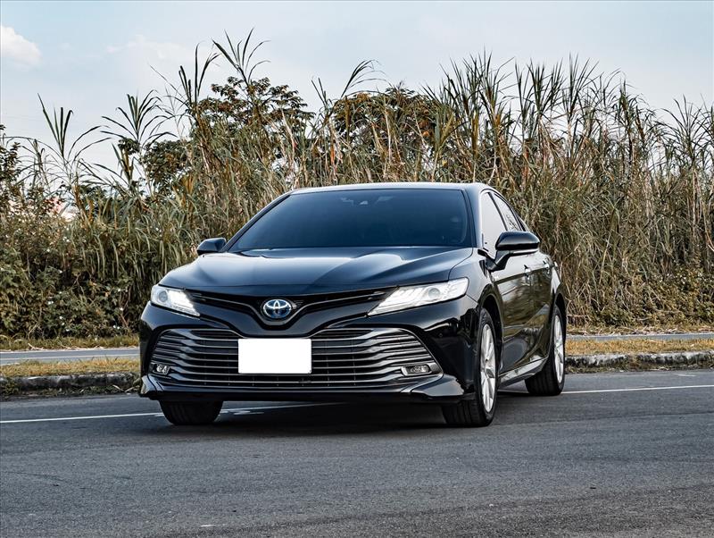 Toyota Camry Hybrid 外觀